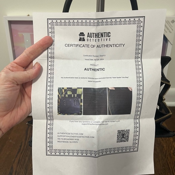 Kate Spade Mulberry Street Lise Satchel, EUC with COA - Picture 6 of 12